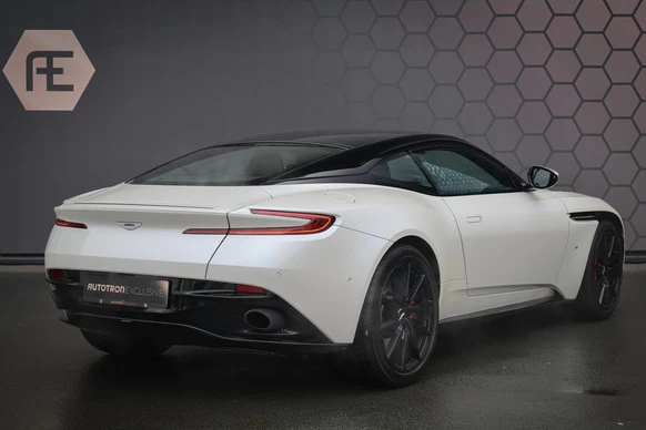 Aston Martin DB11 - Afbeelding 2 van 30