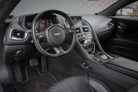 Aston Martin DB11 - Afbeelding 3 van 30