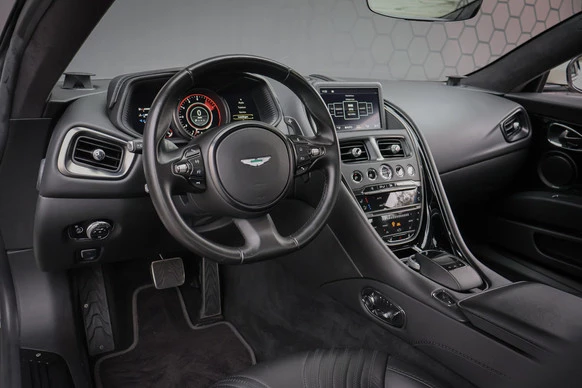 Aston Martin DB11 - Afbeelding 22 van 30