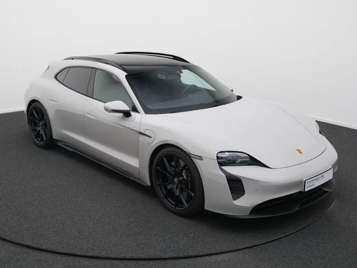 Porsche Taycan - Afbeelding 13 van 30