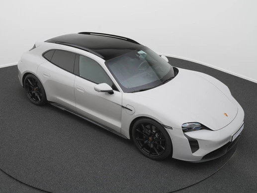 Porsche Taycan - Afbeelding 27 van 30