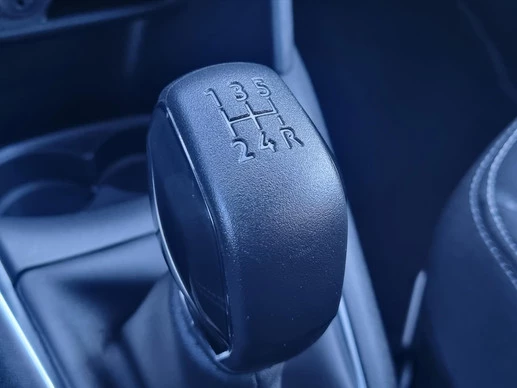 Peugeot 208 - Afbeelding 24 van 30