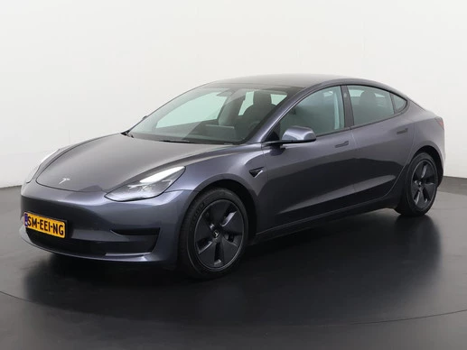 Tesla Model 3 - Afbeelding 1 van 30
