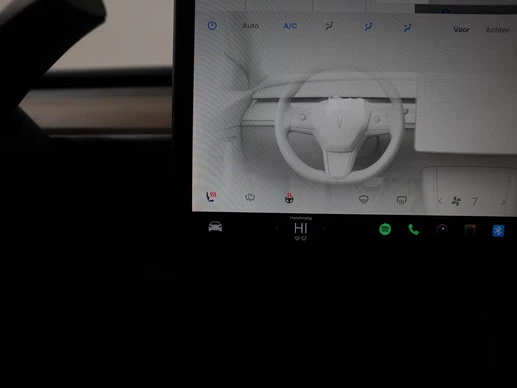 Tesla Model 3 - Afbeelding 14 van 30