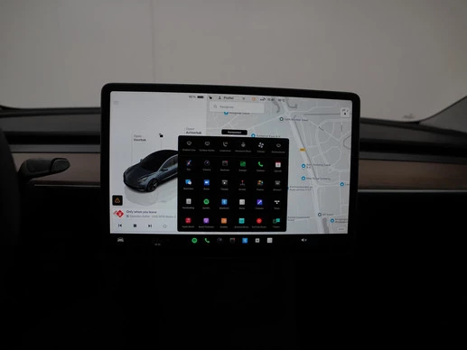 Tesla Model 3 - Afbeelding 15 van 30