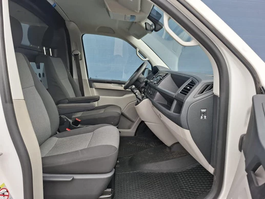 Volkswagen Transporter - Afbeelding 28 van 30