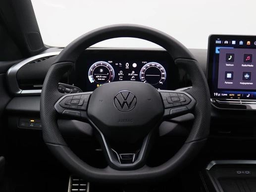 Volkswagen T-Roc - Afbeelding 18 van 30