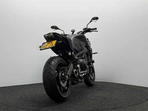 Yamaha MT 09 - Afbeelding 14 van 18
