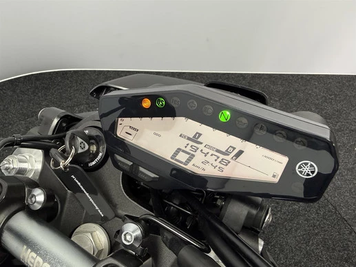 Yamaha MT 09 - Afbeelding 17 van 18