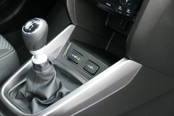 Suzuki Vitara - Afbeelding 7 van 25