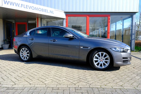 Jaguar XE - Afbeelding 5 van 30