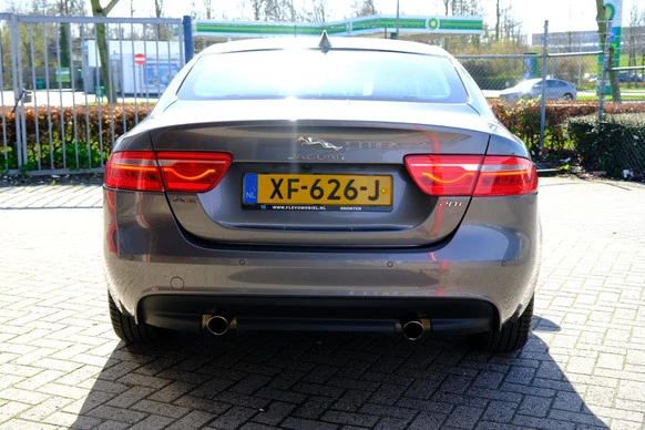 Jaguar XE - Afbeelding 9 van 30