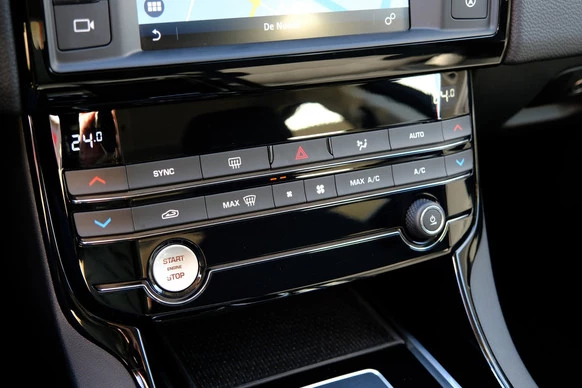 Jaguar XE - Afbeelding 14 van 30