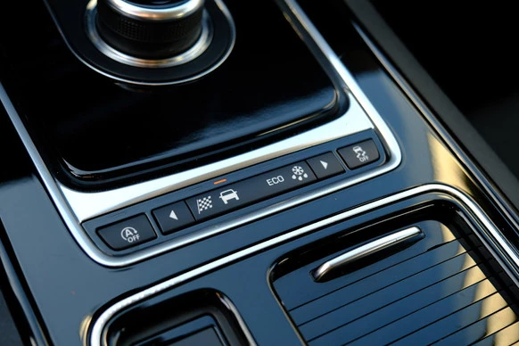 Jaguar XE - Afbeelding 15 van 30