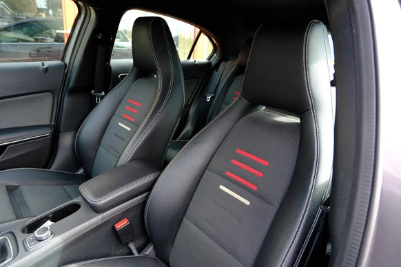 Mercedes-Benz A-Klasse - Afbeelding 25 van 30