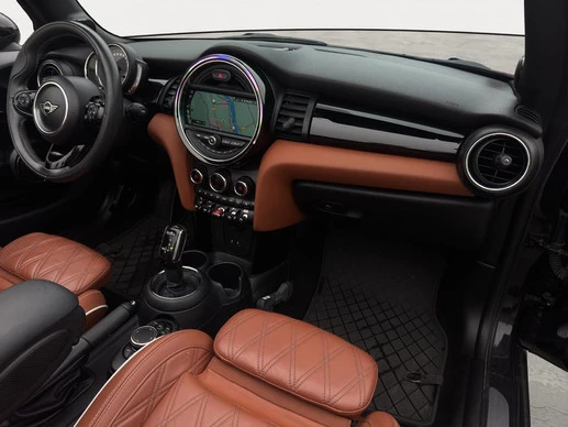 MINI Cooper Cabrio - Afbeelding 15 van 30