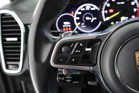 Porsche Cayenne - Afbeelding 20 van 30