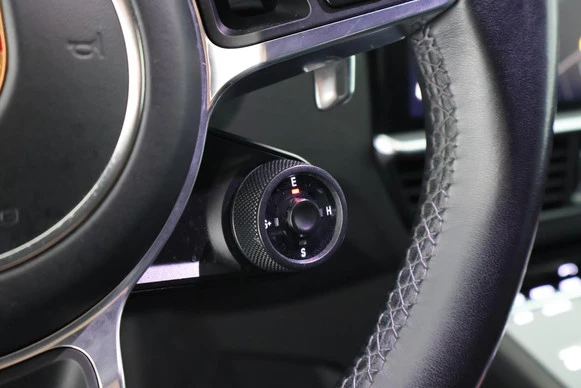 Porsche Cayenne - Afbeelding 23 van 30