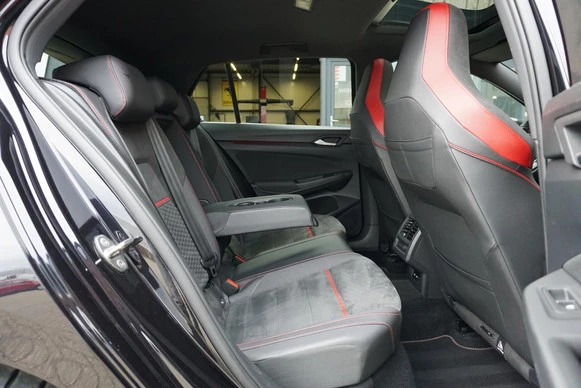 Volkswagen Golf - Afbeelding 8 van 30