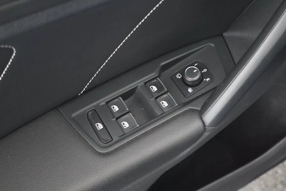 Volkswagen Tiguan - Afbeelding 18 van 30