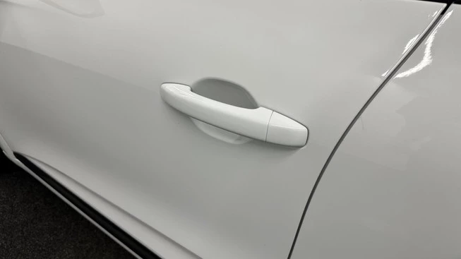 Renault Clio - Afbeelding 21 van 30