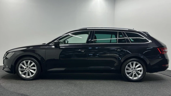 Škoda Superb - Afbeelding 14 van 30