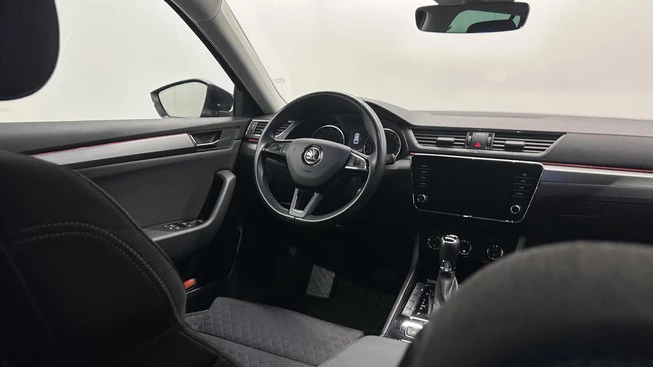 Škoda Superb - Afbeelding 20 van 30