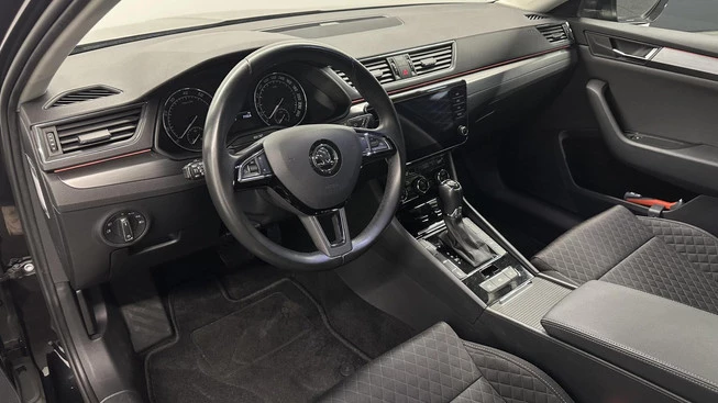 Škoda Superb - Afbeelding 26 van 30