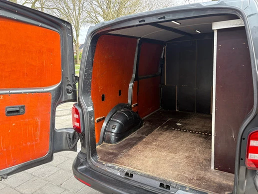 Volkswagen Transporter - Afbeelding 23 van 30