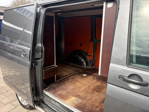 Volkswagen Transporter - Afbeelding 24 van 30