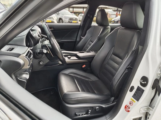 Lexus IS - Afbeelding 29 van 30