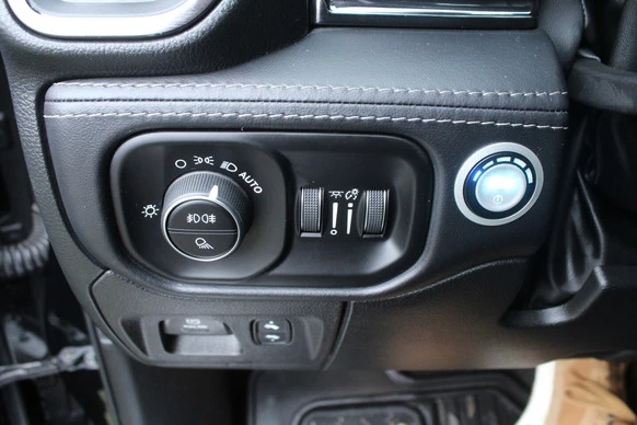 Dodge Ram 1500 - Afbeelding 7 van 25