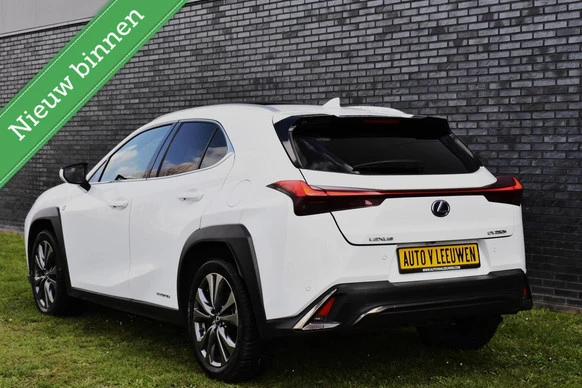 Lexus UX - Afbeelding 2 van 30
