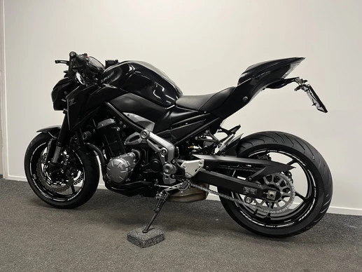Kawasaki Z900 - Afbeelding 15 van 22