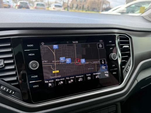 Volkswagen T-Roc - Afbeelding 17 van 27