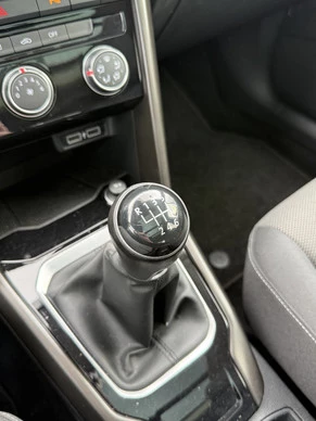 Volkswagen T-Roc - Afbeelding 21 van 27