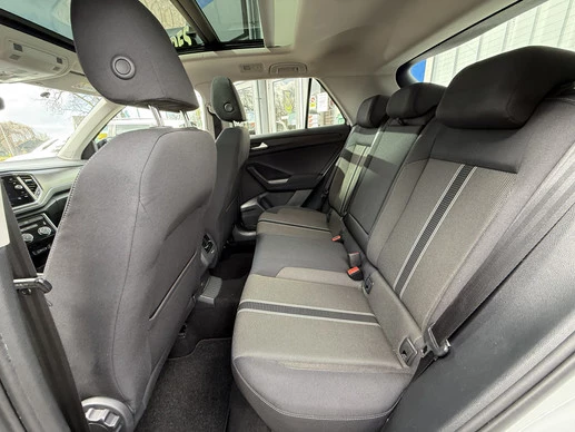 Volkswagen T-Roc - Afbeelding 24 van 27