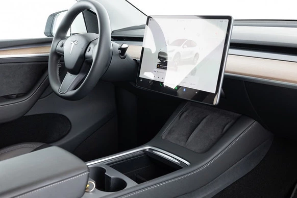 Tesla Model Y - Afbeelding 3 van 24