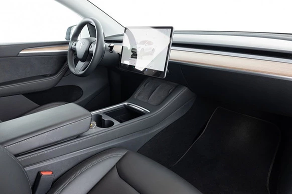 Tesla Model Y - Afbeelding 4 van 24