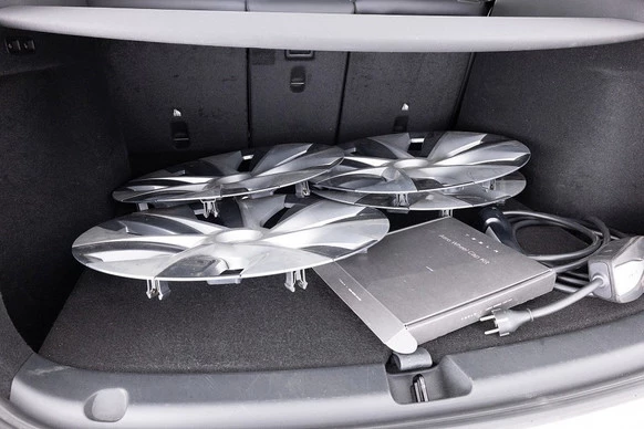 Tesla Model Y - Afbeelding 9 van 24