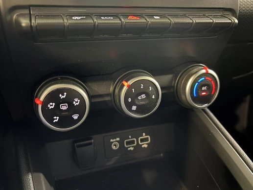 Renault Clio - Afbeelding 29 van 30