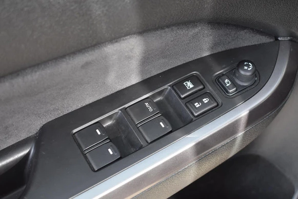 Suzuki Vitara - Afbeelding 27 van 30