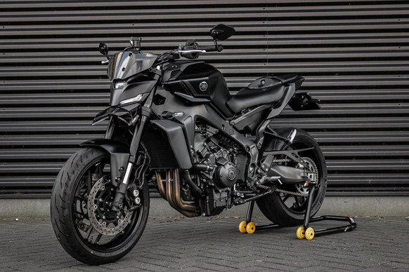 Yamaha MT 09 - Afbeelding 1 van 24