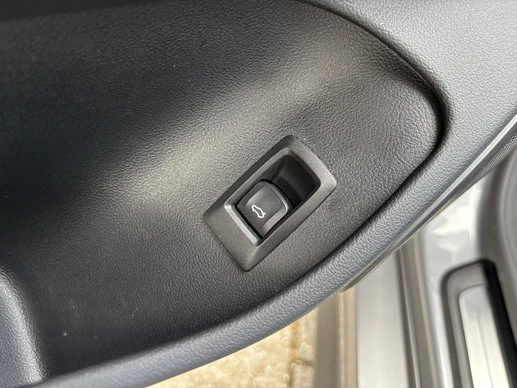 BMW i4 - Afbeelding 29 van 30