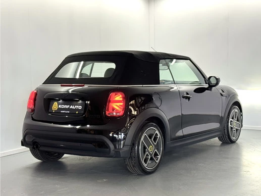 MINI Cooper Cabrio - Afbeelding 26 van 30