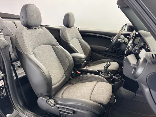 MINI Cooper Cabrio - Afbeelding 27 van 30
