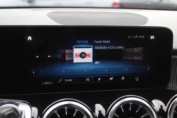 Mercedes-Benz EQB - Afbeelding 22 van 30