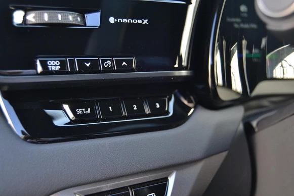 Lexus RX - Afbeelding 16 van 30