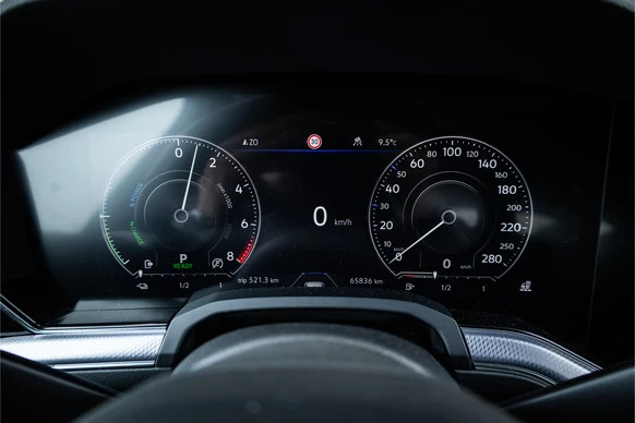 Volkswagen Touareg - Afbeelding 13 van 30