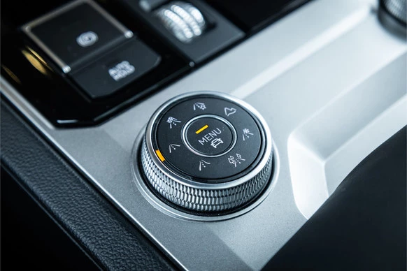 Volkswagen Touareg - Afbeelding 23 van 30